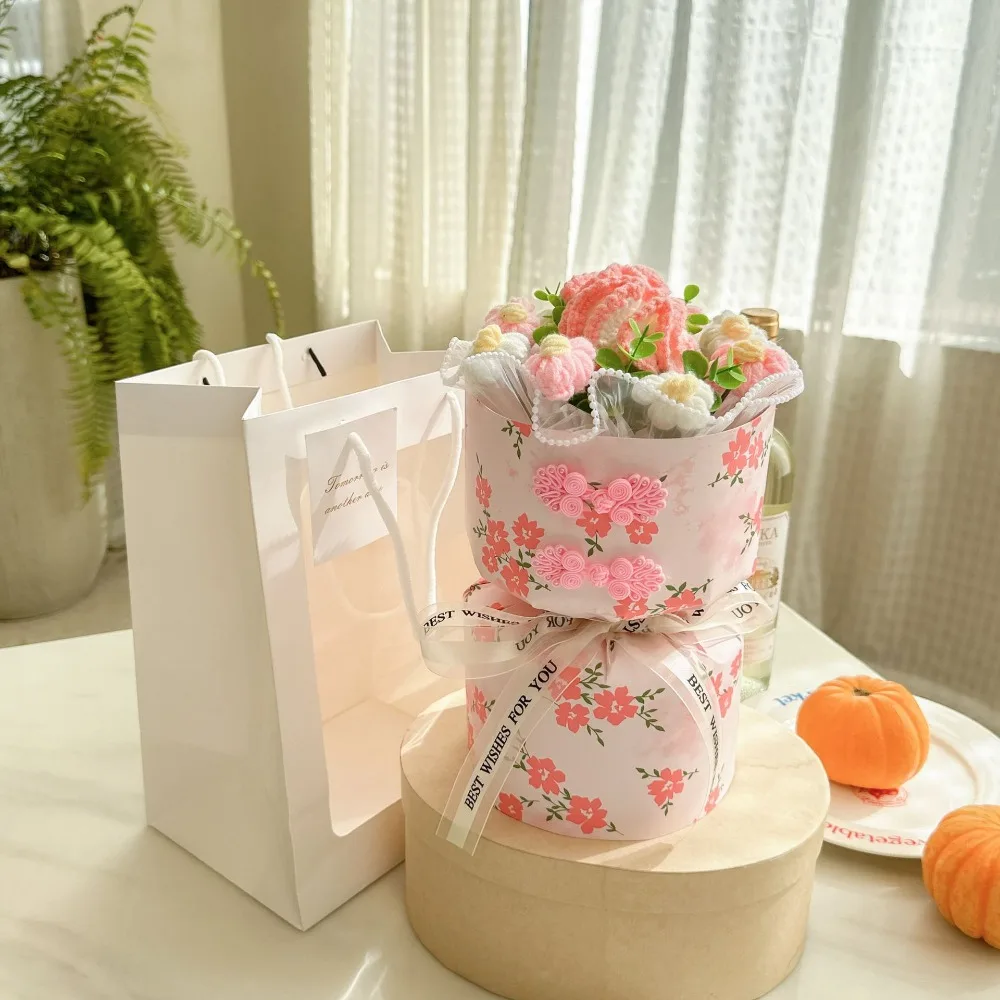

Durable Romantic Knitted Rose Bouquet Finished Chinese Style Carnation Bouquet Gift Fashion Handicraft Fake Flower Mother's Day