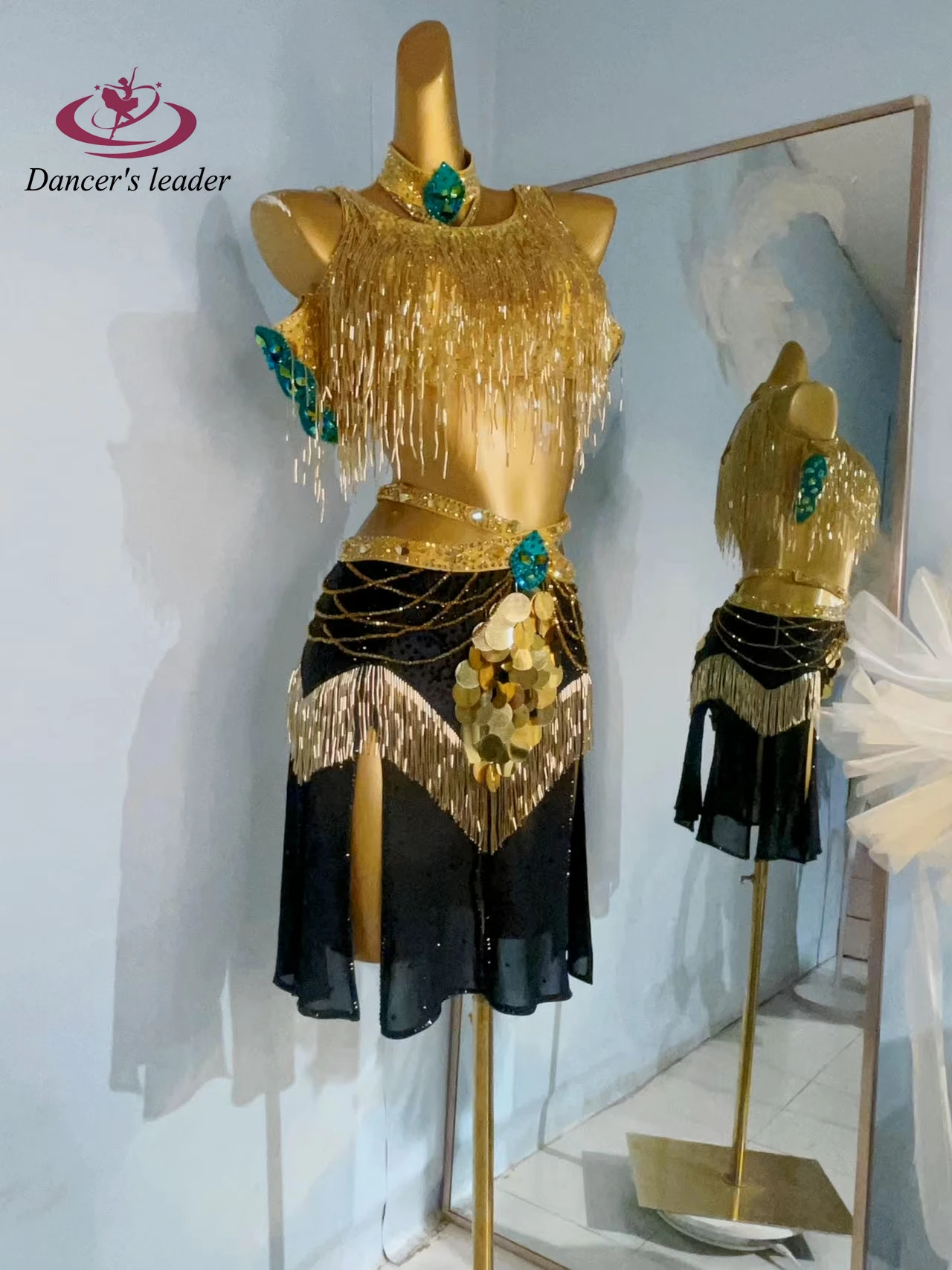 Costume de danse latine avec strass pour femmes, haut de gamme, personnalisé, noir, or, couleur assortie, perles dorées, Tube, pompon, robe de spectacle Samba