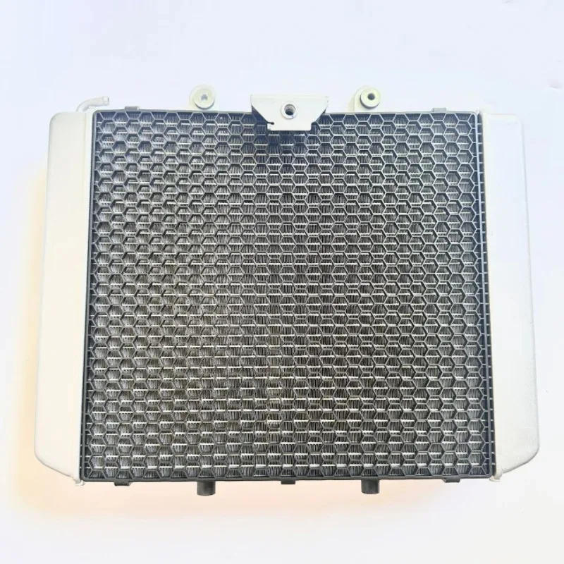 

Radiator Water Tank for CFMOTO Cforce X8 X10 800 1000 ATV Quad CF800AU Overland CF1000AU 9AY0-181100 9AY0-181100-00001