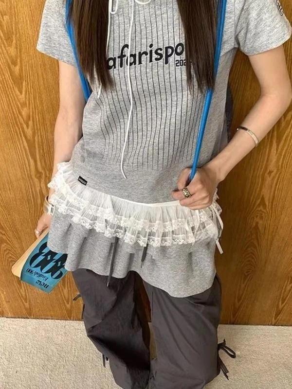 

Американская короткая юбка-трапеция с многослойным декоративным кружевным подолом и пышными оборками