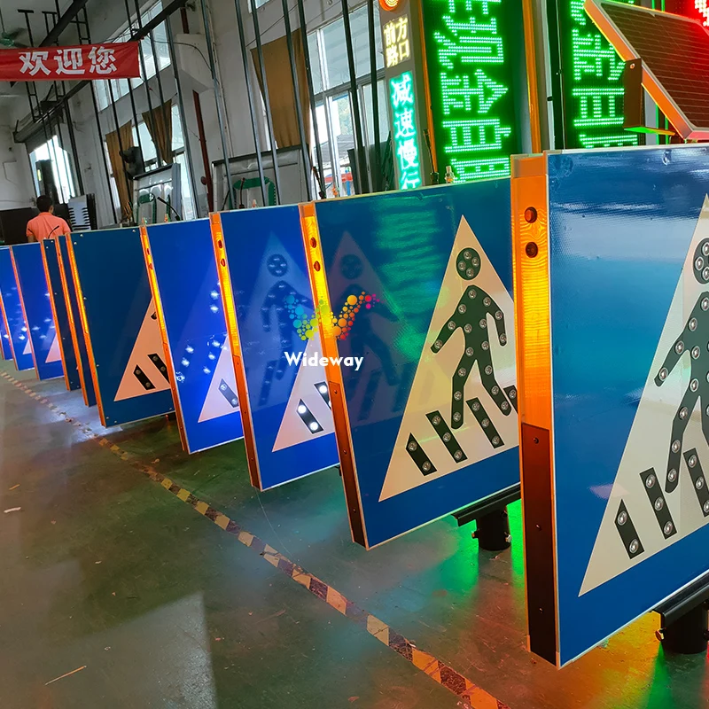 Hot Selling Smart Zebra Crossing Solar Flashing LED Sign In The United States