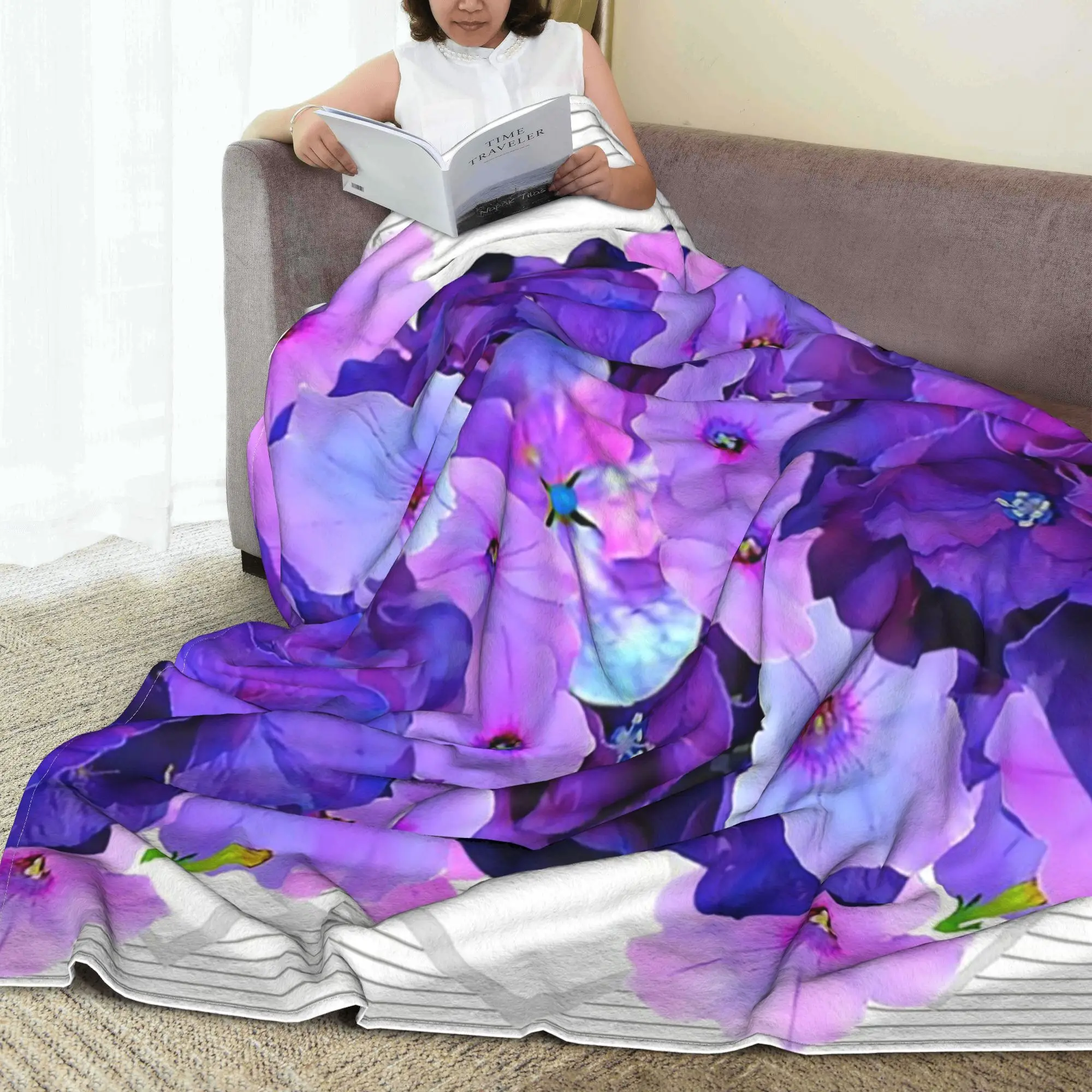 

Petunia Floral Art Print Blankets Lightweight Flannel Sofa Throw Blanket for Home Bedroom Outdoor Throws Bedspread Quilt