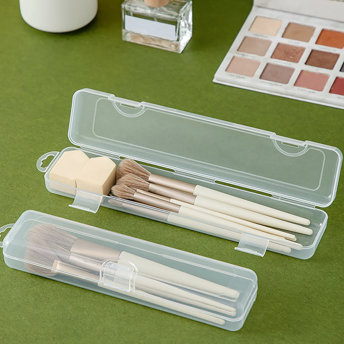 صندوق تخزين فرشاة المكياج المحمول للسفر، قابل لإعادة الاستخدام ومقاوم للغبار، قلم تحديد عيون من البلاستيك الشفاف، منظم تخزين مستحضرات التجميل