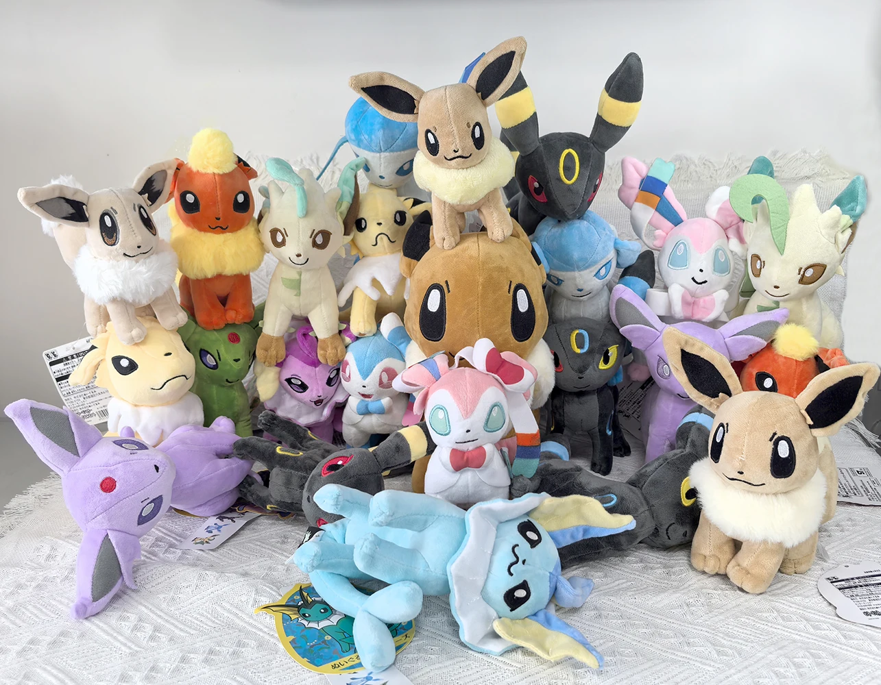 

Pokemon Shiny Sylveon Fairy Eevee Umbreon Leafeon Vaporeon Espeon Glaceon Flareon Jolteon и т. д. Плюшевая игрушка-переключатель Мягкая игрушка