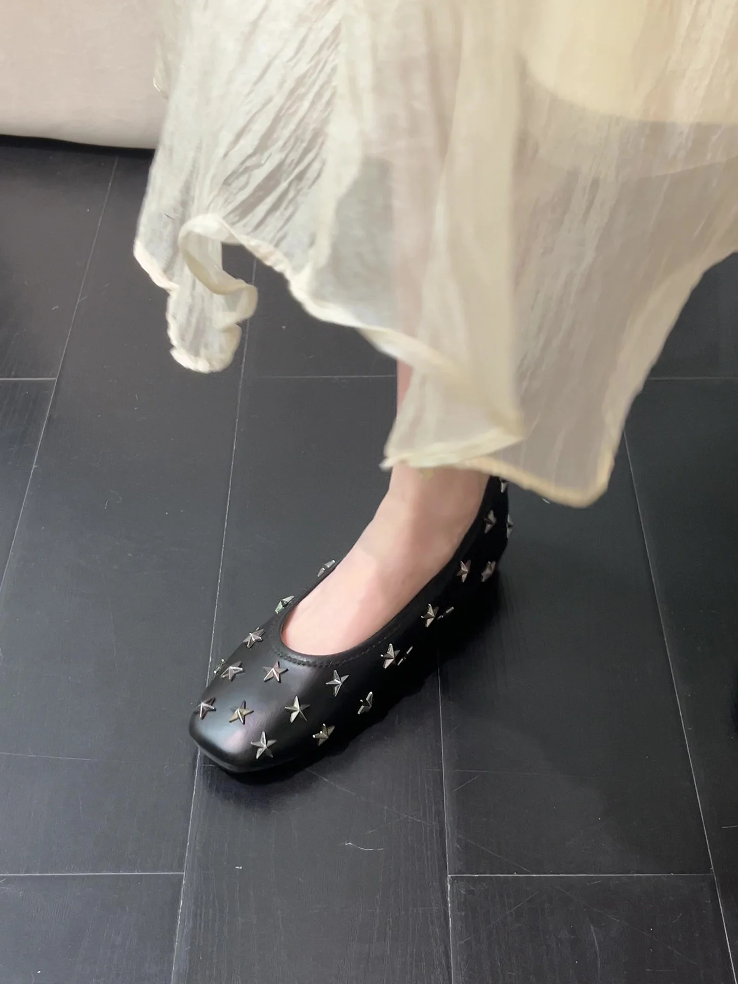 ballerines-retro-noires-a-rivets-etoiles-pour-femme-a-bout-rond-semelle-plate-a-enfiler-polyvalentes-coupe-basse-chaussures-simples-et-tendance