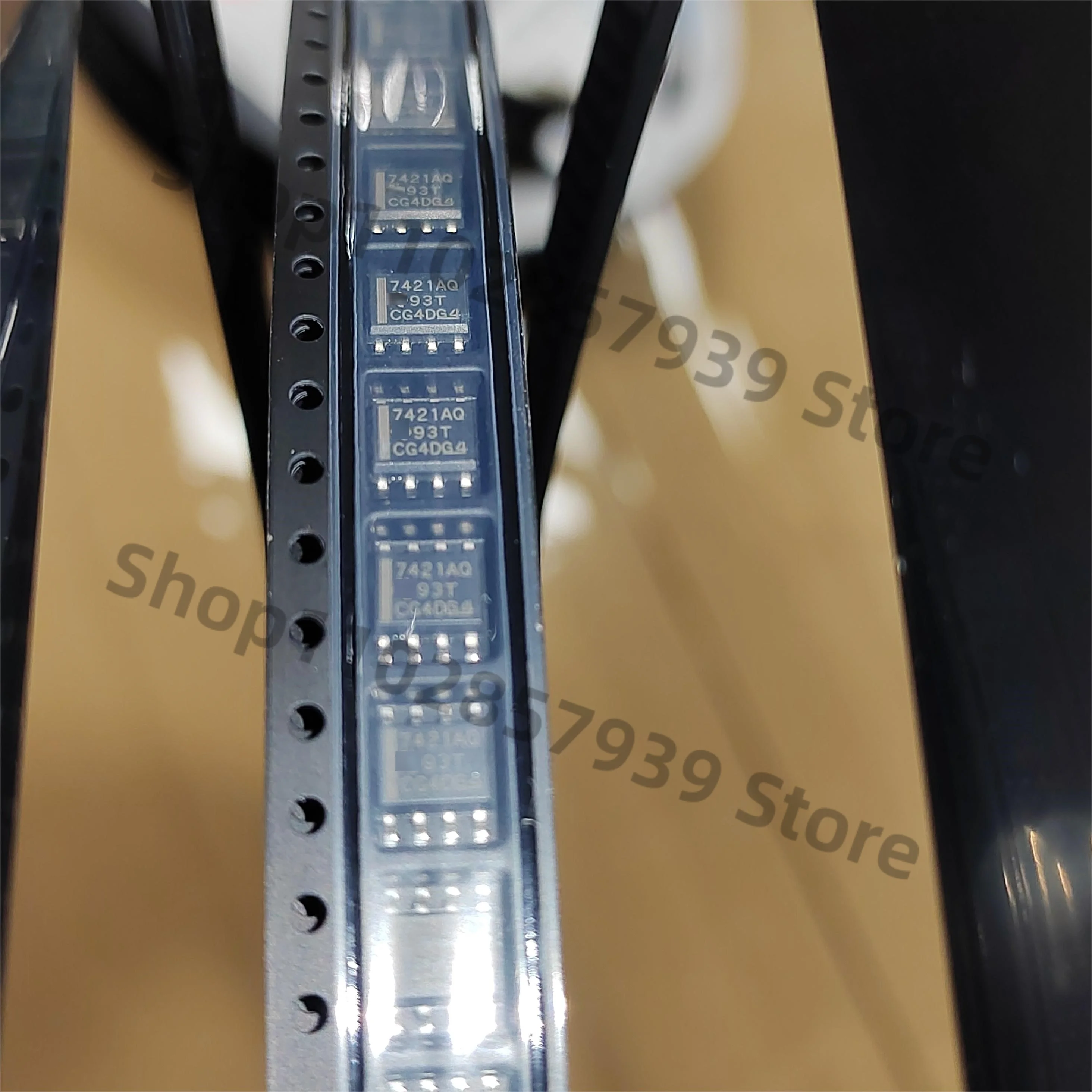 

ISO7421AQDRQ1 7421AQ SOP8 Оригинальное пятно, цифровой изолятор 5 шт./лот
