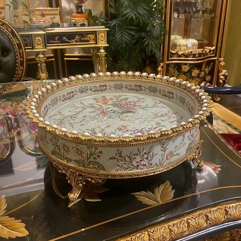 Light luxury French round tray hand-painted flower pattern, brass porcelain fruit bowl tabletop wedding home decoration