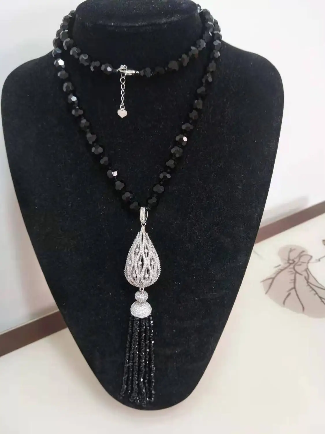 Best-selling 10mm black glass crystal micro inlay zircon tassel long sweater chain necklace fashion jewelry