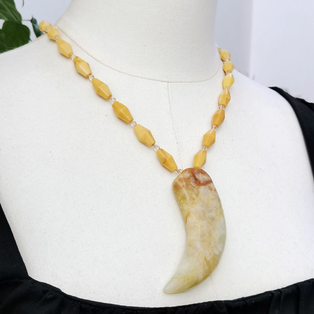 Lii Ji Natural Stone Yellow Color Necklace  55cm Jades Women Necklace Stock Sale Jewelry Gift