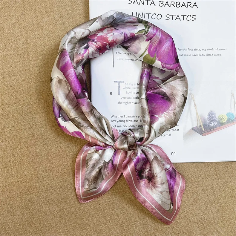 Elegant floral temperament silk scarf small square autumn and winter warm neck protection scarf wholesale factory direct sales