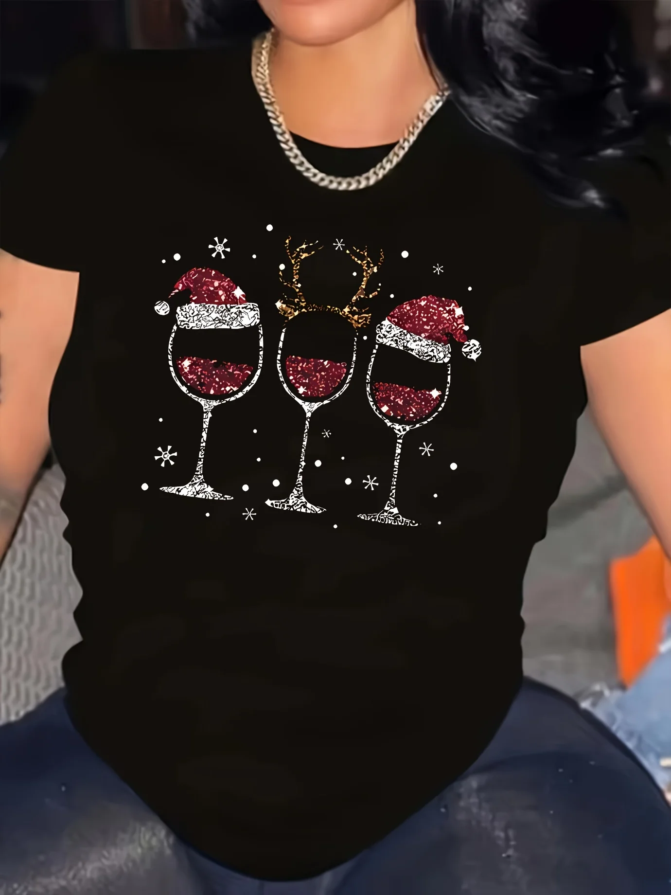 Merry Christmas T-shirt With A Magnet Of A Cup Curvy Glitter Christmas T-shirt For Women Farm Clothes Halloween Playful Design