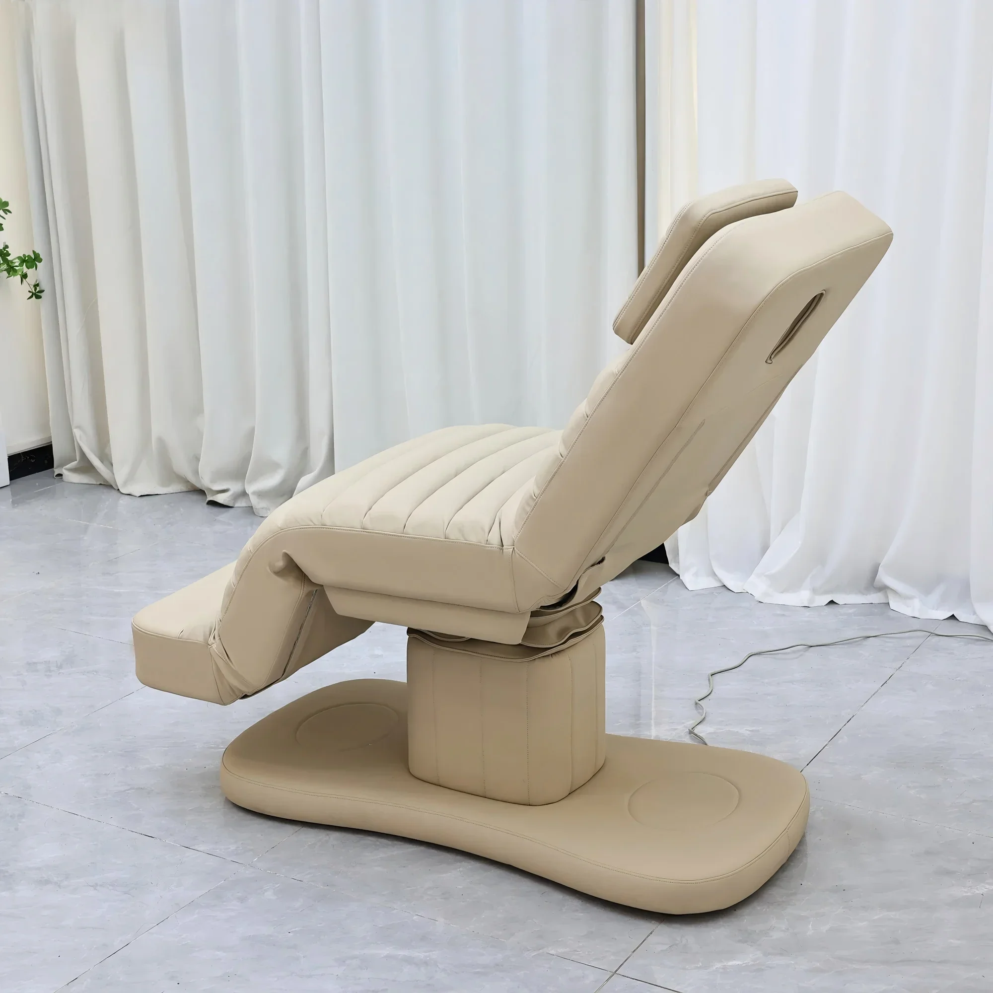 Lettino da Spa Qunpeng TheraBed 3M con Massaggio Elettrico a 3 Motori, Rivestimento in Pelle Sintetica per Salone, Trattamenti Viso e Corpo, Attrezzatura per Estetista