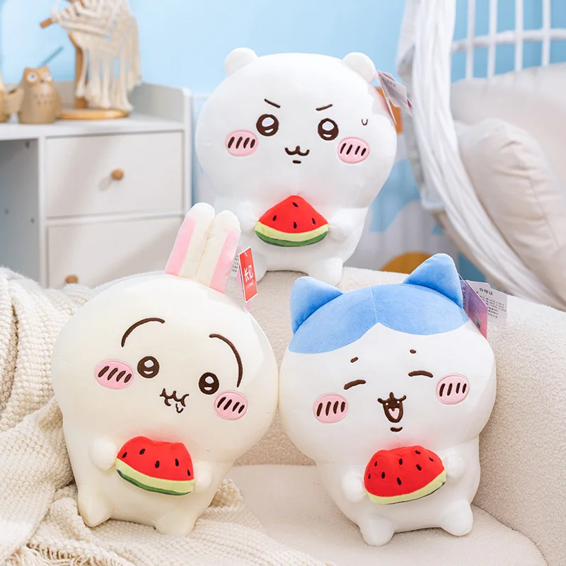 Adorable Peluche de Chiikawa Usagi en Forma de Sandía, Muñeco de Peluche Hachiware, Decoración de Anime para el Hogar, Juguetes, Cojín Suave para Sofá, Regalos de Navidad