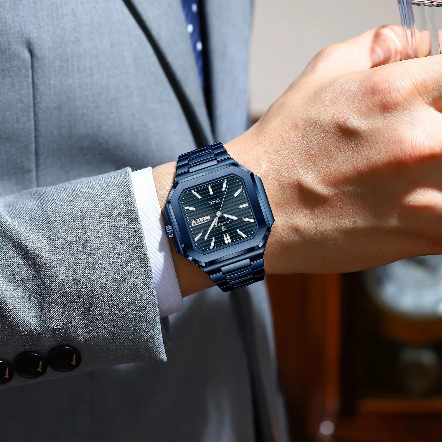 POEDAGAR أفضل العلامات التجارية الفاخرة ساعة رجالية مقاوم للماء مضيئة تاريخ الأسبوع كوارتز ساعات رجالية الفولاذ المقاوم للصدأ موضة ساحة الرجال ساعة