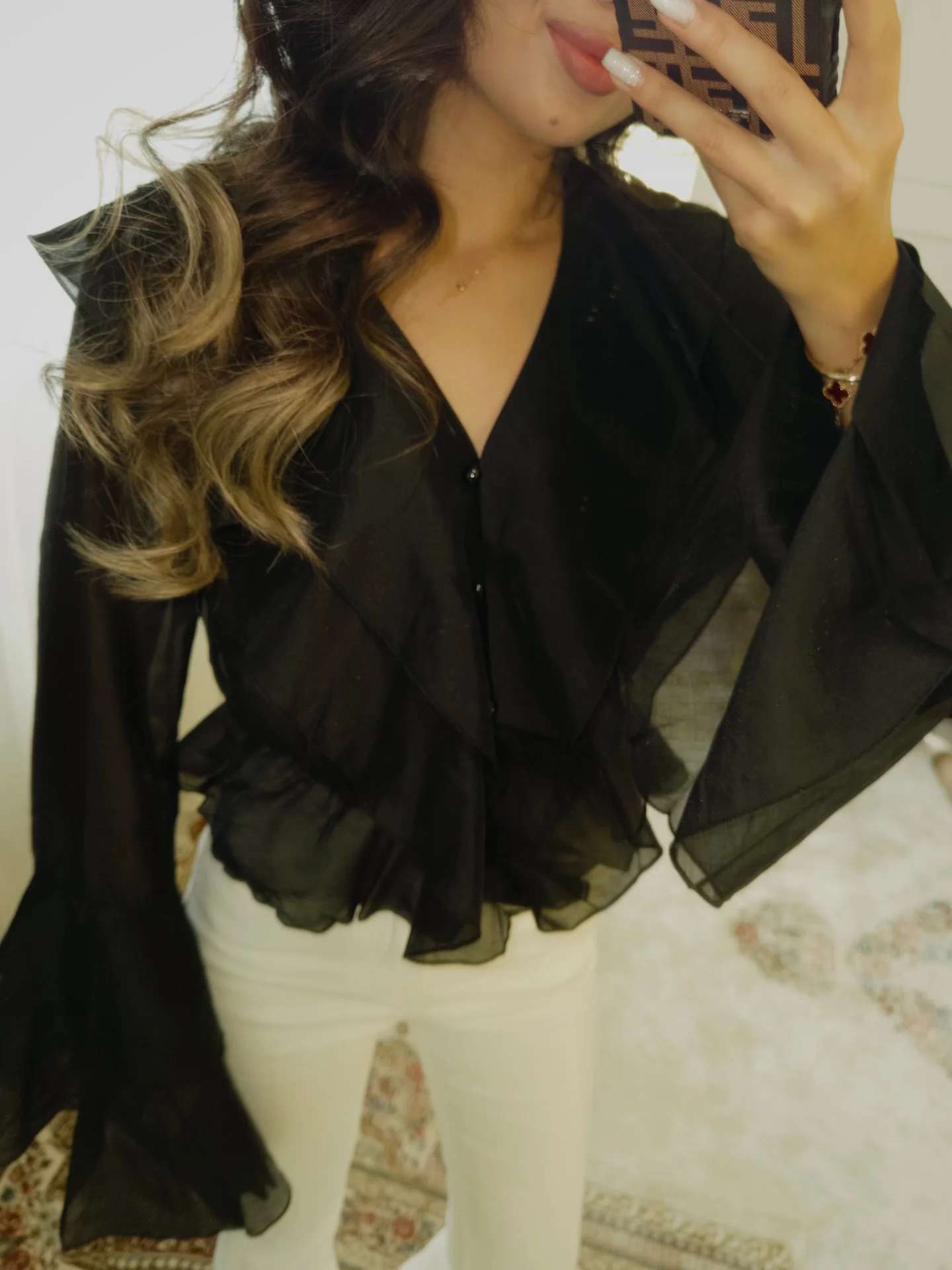 Women's 2026 new European and American fashion simple and versatile long sleeved multi-layer ruffled V-neck design shirt