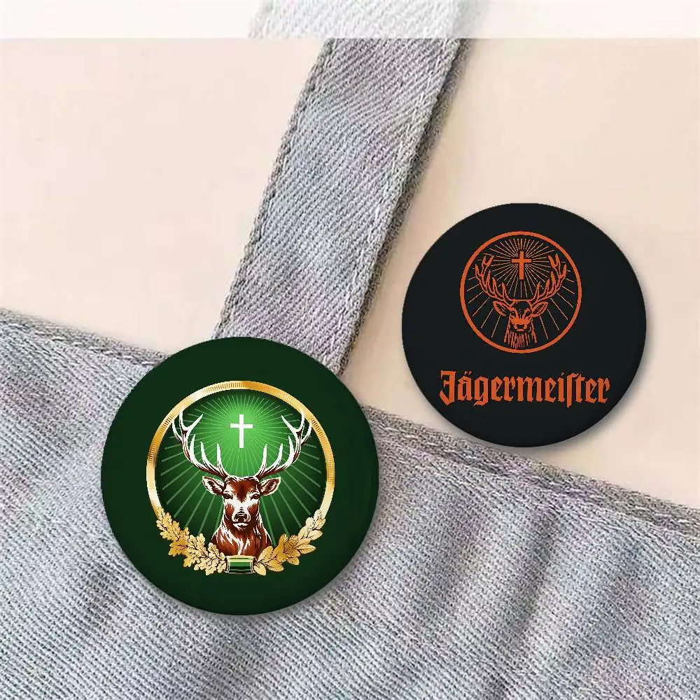 J-jagermeister شارات صفيح لينة زر دبوس بروش شارة معدنية مخصصة مجوهرات اكسسوارات قبعة حقيبة التلبيب #5