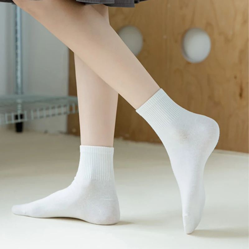 

5/10 Pairs Woman Solid Socks Fashion Soft Short Socks Autumn Comfortable Ventilate Versatile Socks Simple Casual Sports Socks