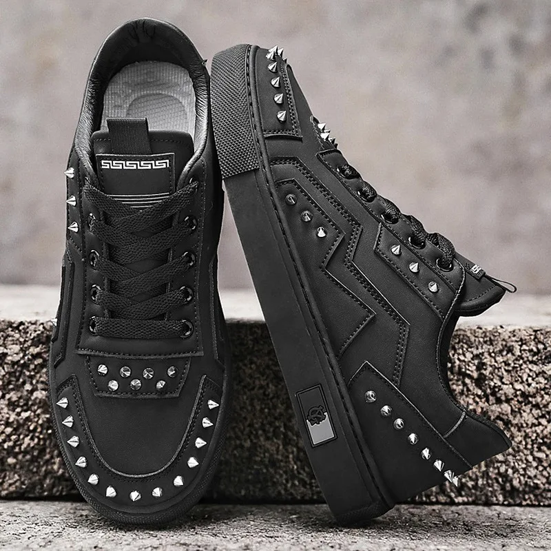 Trend Shoes for Men Leather Casual Shoes Rivet Flat Skateboard Shoes Youth Cool Sneakers