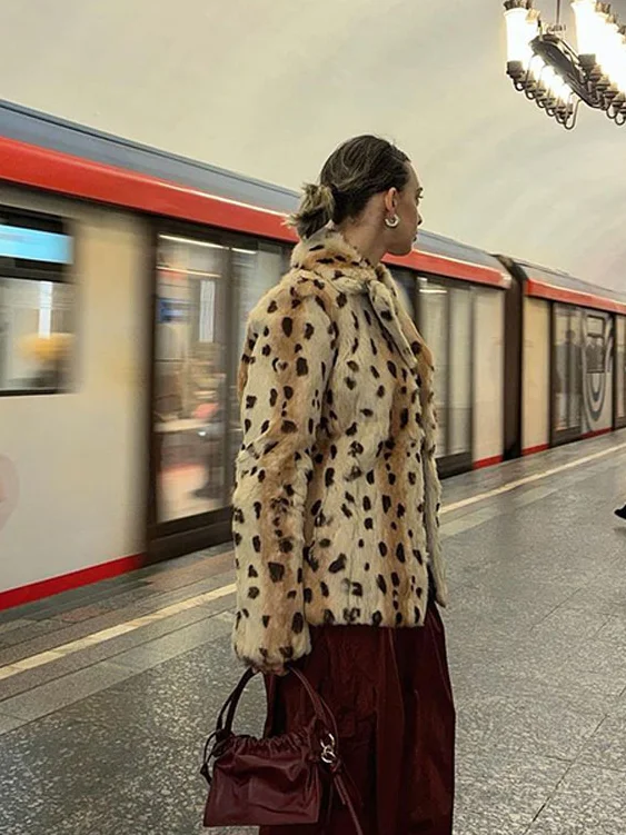 Abrigo cálido de piel sintética con estampado de leopardo para mujer, chaqueta informal de manga larga con solapa elegante y botonadura única,