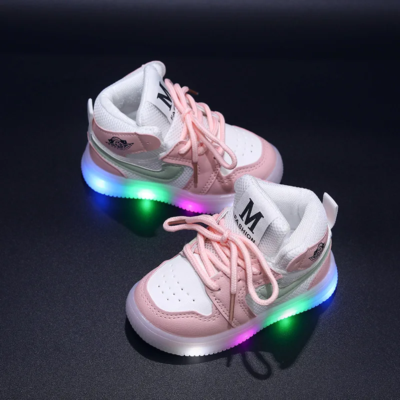 Girls Shining Light Mesh Casual Shoes Boys Glowing Light Toddler Sneakers Children\'s Luminous Shoes Little Girls Board Sneakers