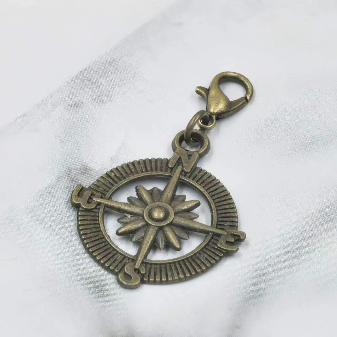 

6PCS Hollow Compass Dangle Charm Pendants with Lobster 42mm Long Fit DIY Crafts Accessories Supplies Handmade Materials Bag