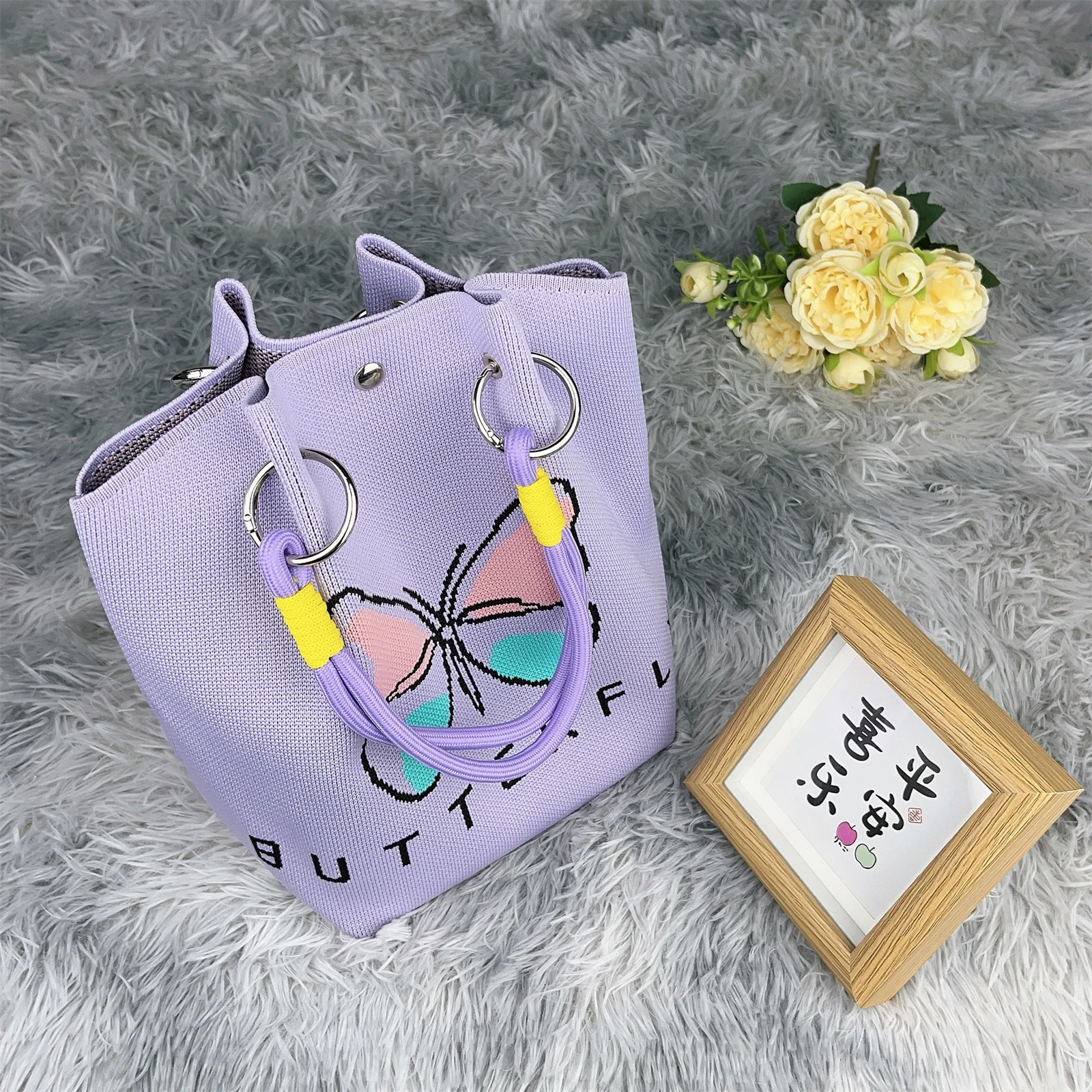 حقيبة يد محبوكة باللون الأرجواني اللطيف مع تصميم فراشة، حقيبة كتف ذات سعة كبيرة، حقيبة أزياء جمالية للنساء والفتيات