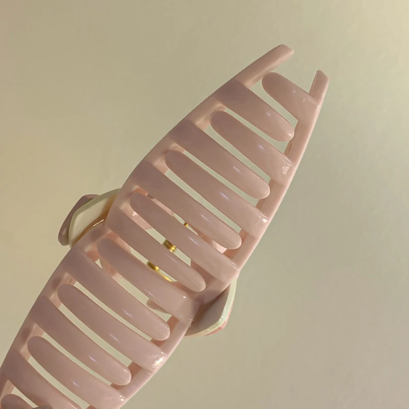 مشبك حب القرش للنساء ، مخالب شعر هندسية ، لا تنزلق ، مشبك رأس أكريليك ، مشبك كوري ، إكسسوارات شعر للبنات