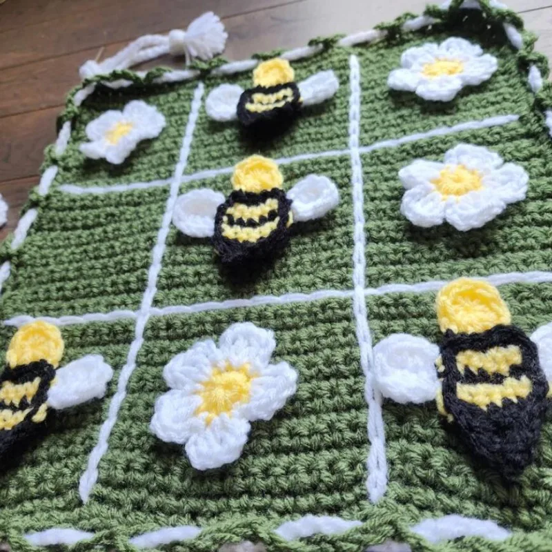 Tic Tac Toe Game Bees Portable with Drawstring Hand Crocheted Board Game Kids Gift Idea Summer Craft Family Game Night Christmas