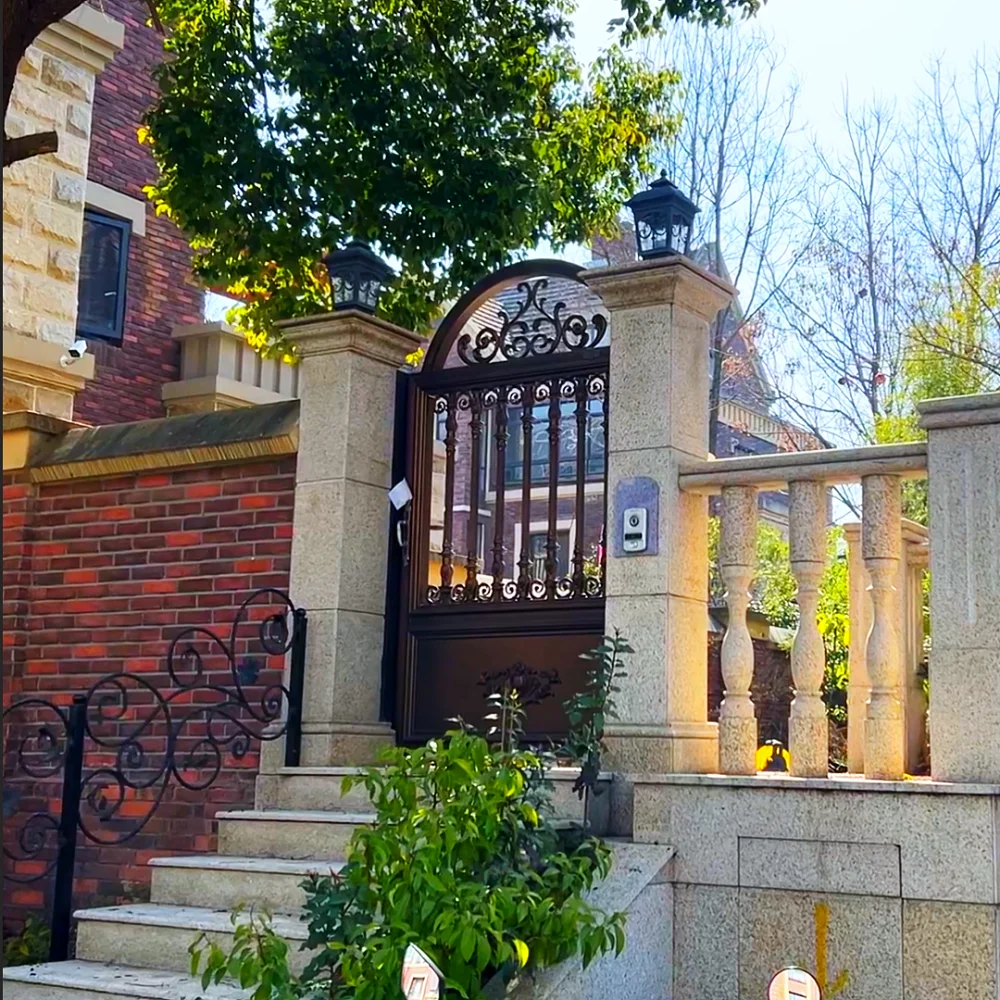 Customization European-Style Modern Aluminum Gates for Apartments and Houses Wrought Aluminum Driveway Security with 3D Modeling