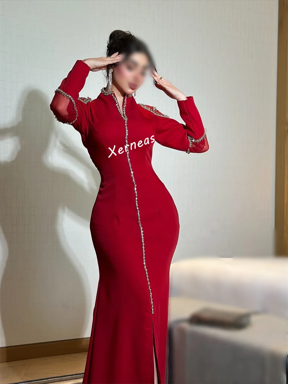 فساتين طويلة ذات ياقة عالية ومزاجية مخصصة مناسبة مخصصة للنساء فستان سهرة رسمي رائع للحفلات اللامعة