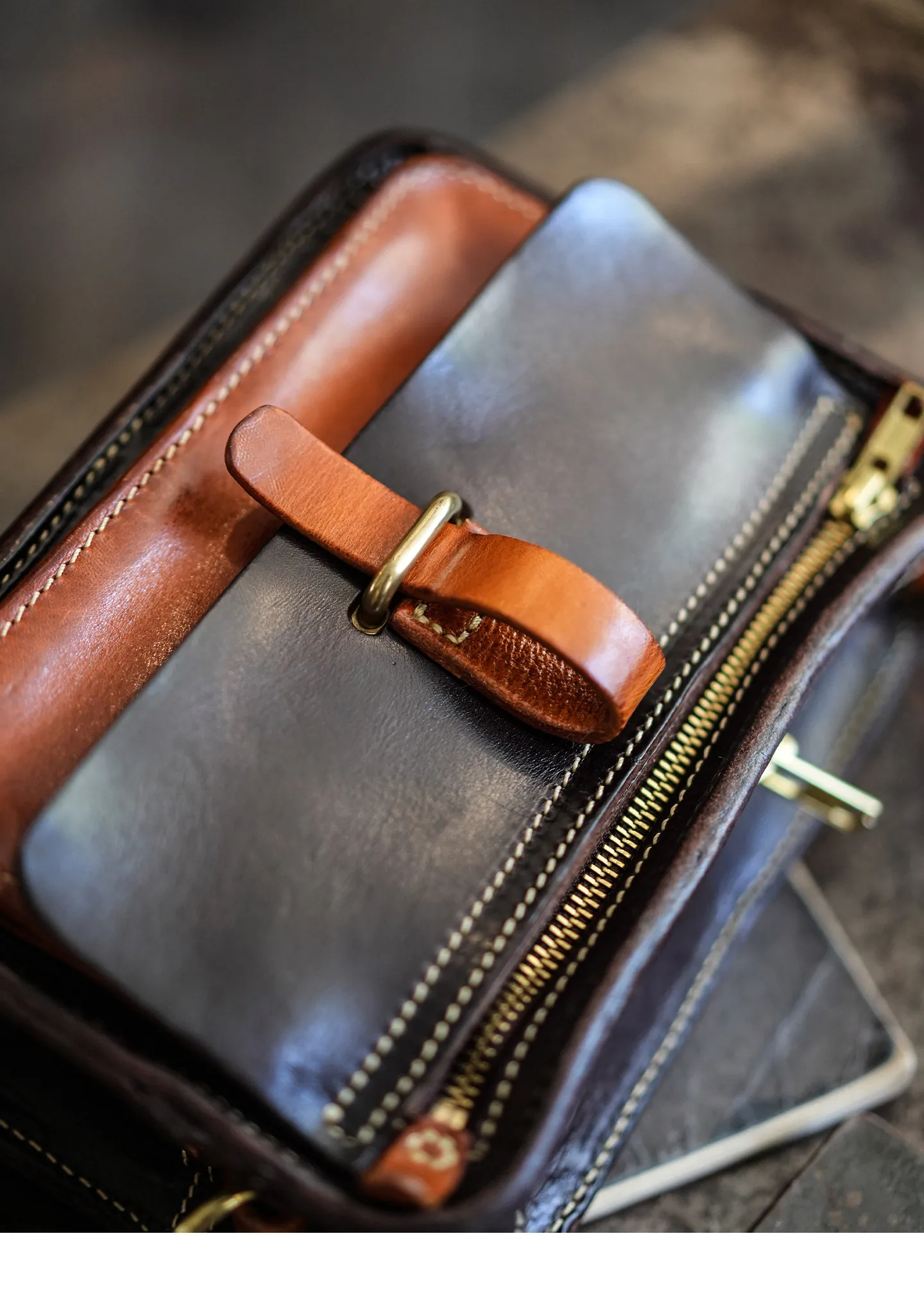PNDME lässige Vintage-Umhängetasche aus hochwertigem echtem Leder für Herren, Wochenend- und Outdoor-Reise, Rindsleder, Motorrad-Crossbody-Tasche – Detail 15