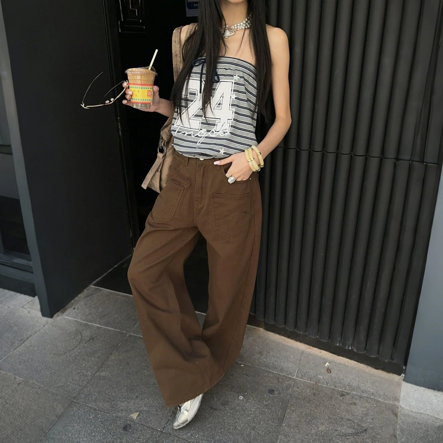 

ZHISILAO Новые винтажные коричневые джинсы для женщин: шикарные повседневные широкие прямые джинсовые брюки в уличном стиле, весна 2026