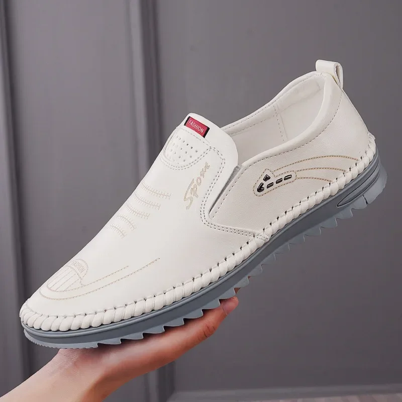 Hand gefertigte Lederschuhe Männer lässige Turnschuhe Komfort Design Mann Schuh Business Leder Slipper Männer Schuhe Mokassins Werkzeugs chuh