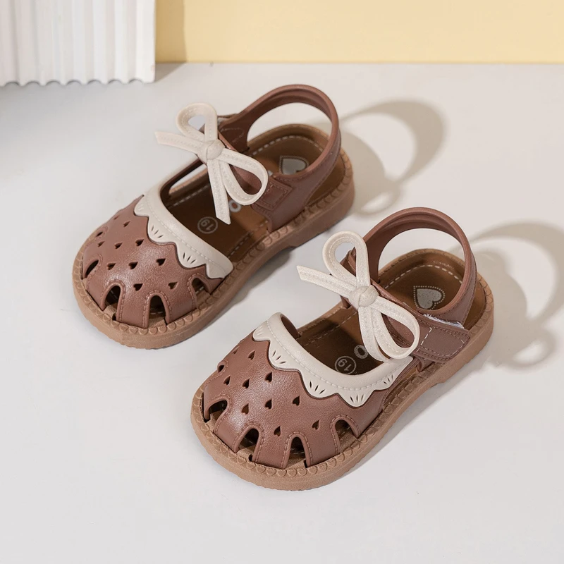 

Летние детские сандалии 2026: модные, нескользящие, с вырезами, для пляжа, удобные повседневные сандалии для девочек и малышей