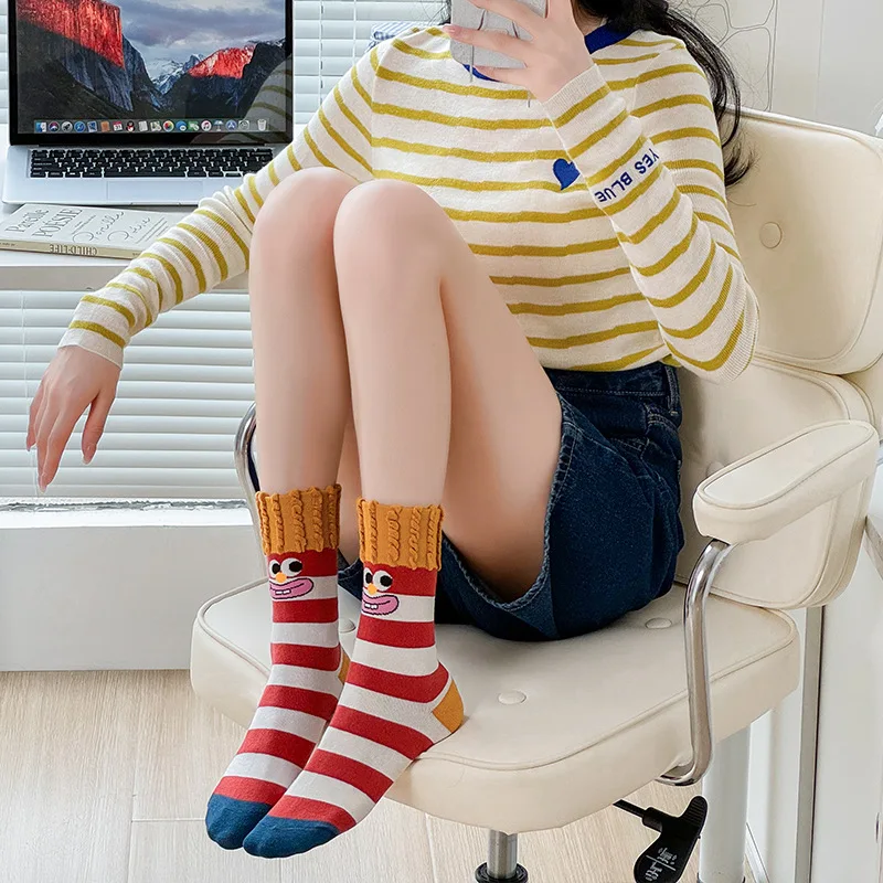 Pommes-Frites-Socken für Damen, neue Cartoon-Mid-Tube-Socken aus Baumwolle, atmungsaktiv, japanischer Stil, lustige Socken