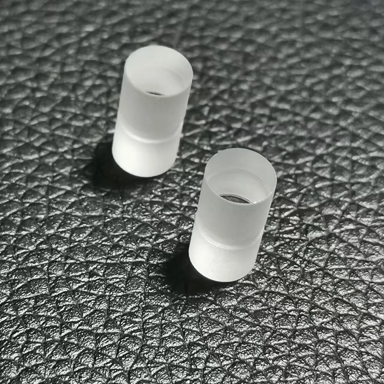 Punktowy optyczny szczelinowy pryzmat cylindryczny przy obu końcach, polerowany średnica 6,3 mm długości 12 mm