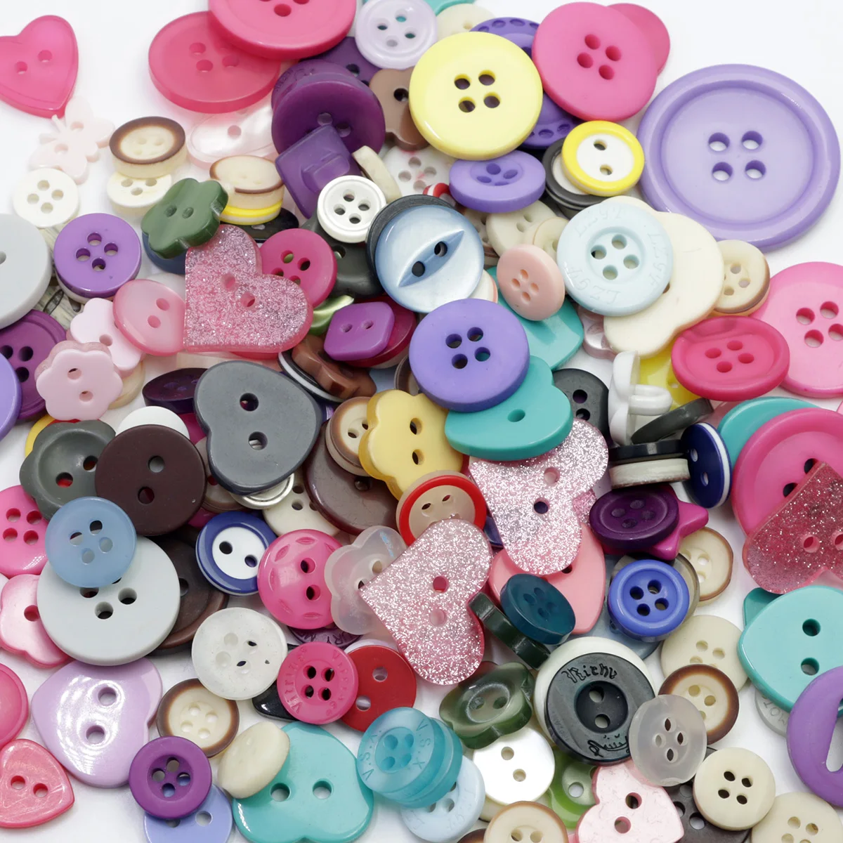 Resin Buttons Assorted Sizes Craft Buttons About 100Pcs for Sewing DIY Crafts Children's Manual Button Painting Mixed Colors