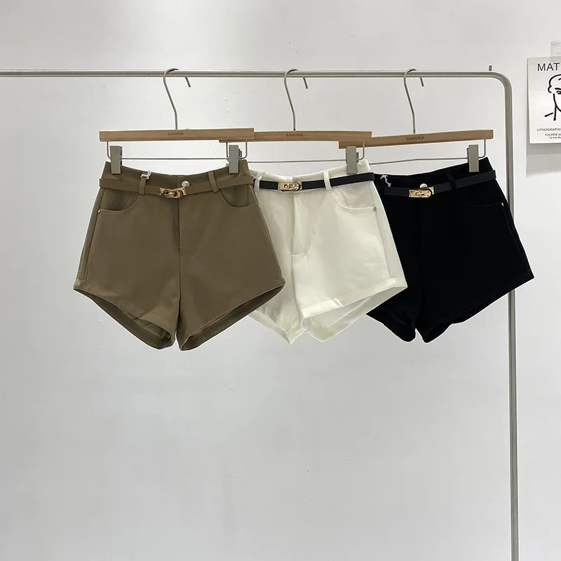 American Style Spicy Girl Khaki Suit Pants Women's High Waist Wide Leg Short Shorts Autumn 2024 New Small Size Slimming