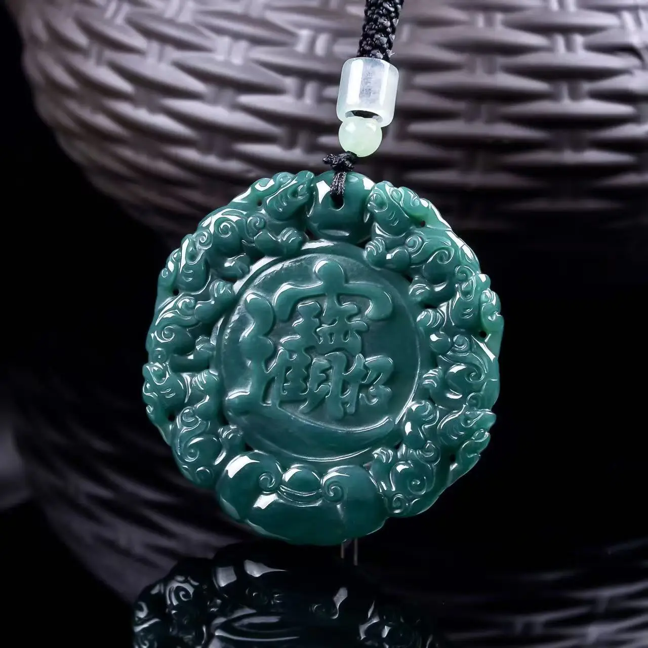 Natural A-grade Jadeite Pendant For Attracting Wealth And Wealth Bean Seed Jade Pendant For Men And Women Gift Drop Shipping