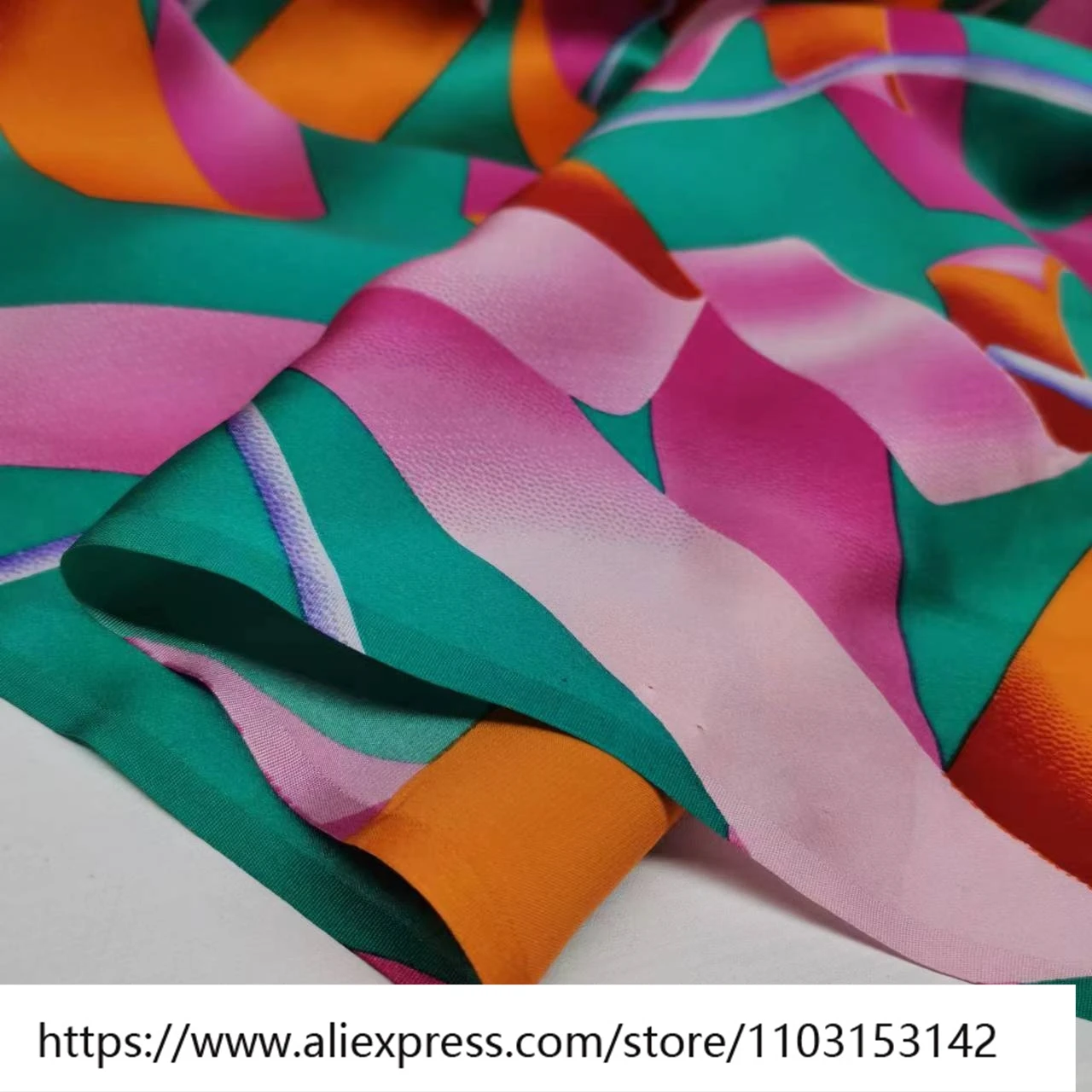 Designer naaistof Lichtgewicht dameszijde crêpe satijn 19momme Zwaar klassiek luipaardpatroon