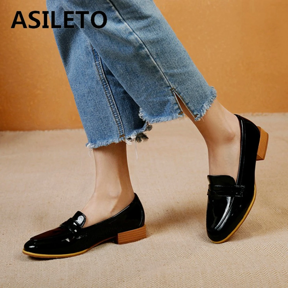 

ASILETO New 2021 Flat Shoes Round Toe Patent Leather Slip-On Classic Simple Luxury Plus Size 30-48 Casual Office Wine B2377