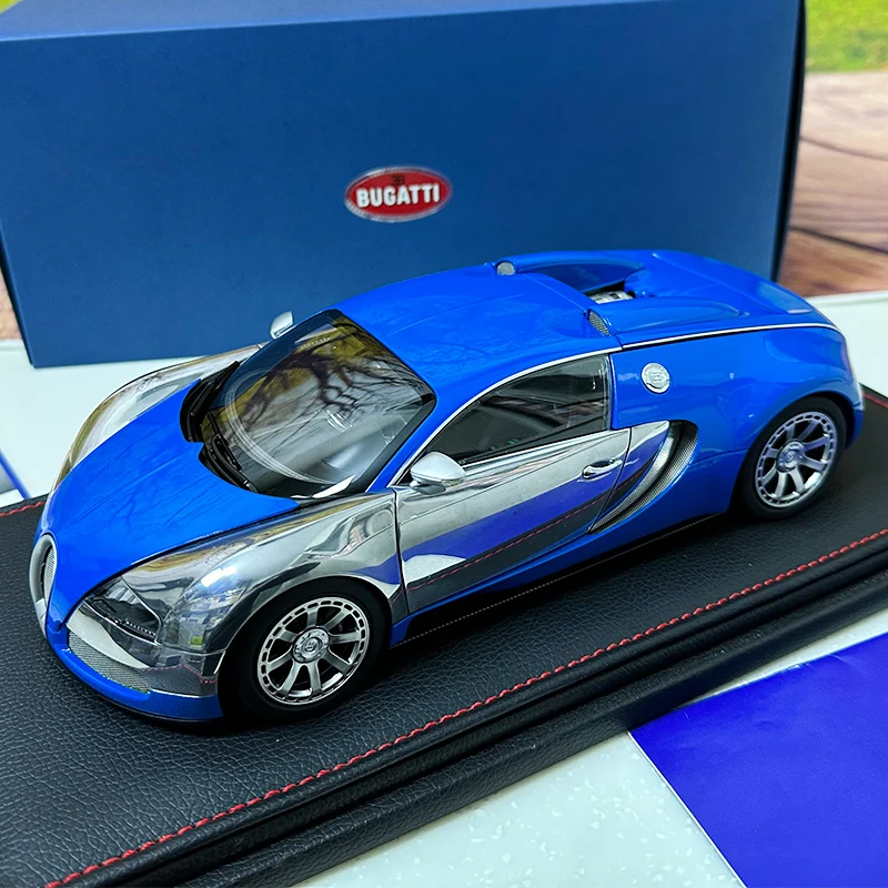 AUTOART 1:18 Bugatti  Veyron Sports car alloy car model plated interphase  Personal collection Birthday gift Compan