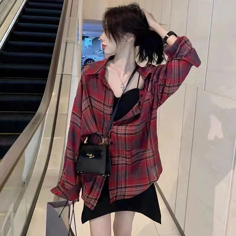 2024 New Red Black Checkered Long Sleeve Sunscreen Shirt for Women\'s Spring and Autumn, Loose and Lightweight Shirt Top Outer