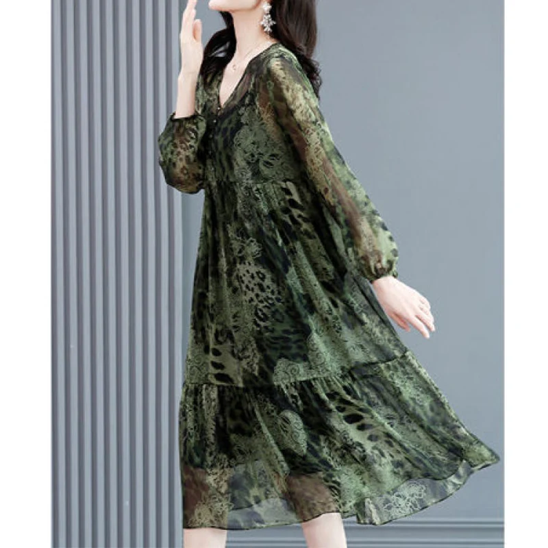Vintage Elegant Leopard Print Button Two Piece Sets Dresses Autumn 2022 New Wrist Sleeve V-Neck Loose Midi Dress Ladies Clothing