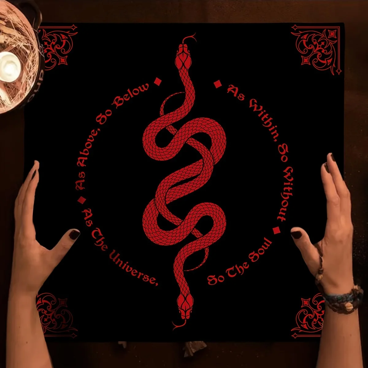 VIKAMA Modern Tarot Reading Decorative Tablecloth Black Mamba Snake Pattern Party Decor Divination Art Altar Cloth
