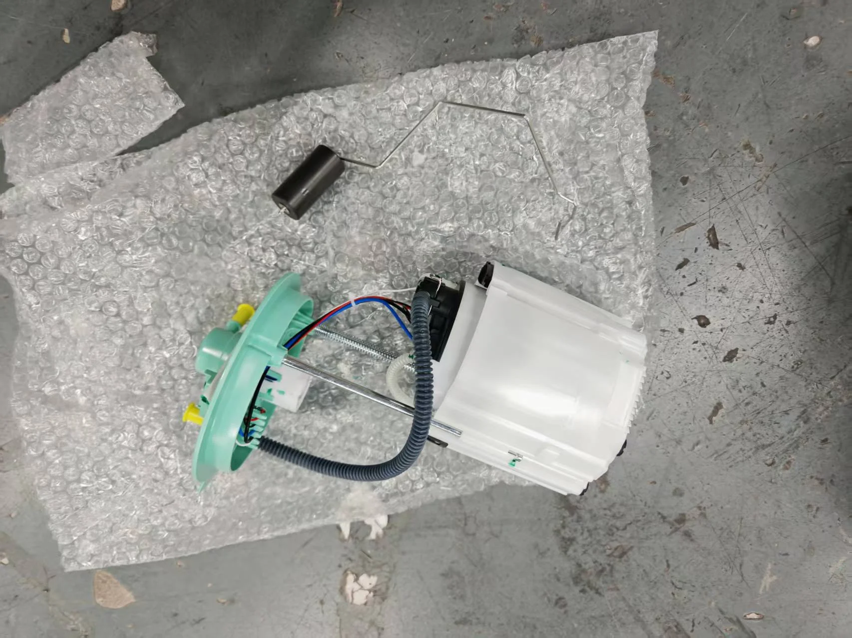 Original Quality Fuel Pump Assembly For Geely emgrand 2023 GS 2010074100 fuel pump