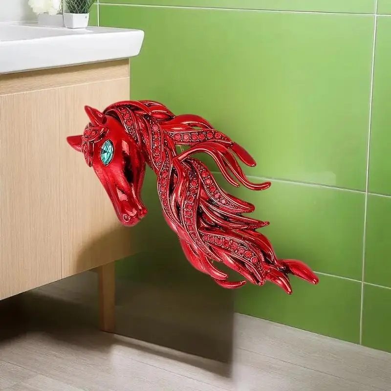 دبابيس رأس الحصان من حجر الراين قابلة للتكيف للنساء، تضيف التألق إلى أي ملابس غير رسمية أو فستان الحفلات