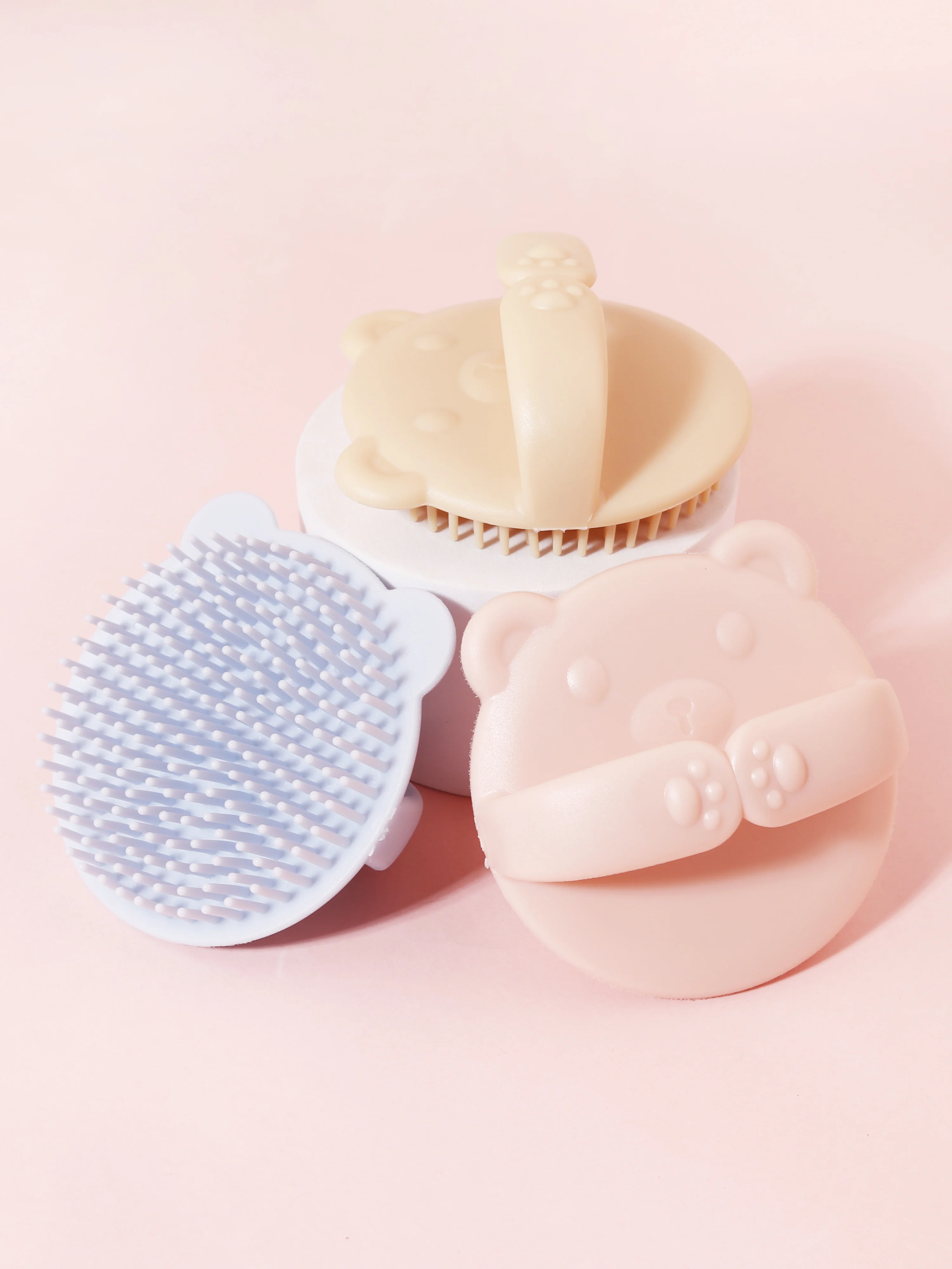 

1 шт. отшелушивающая щетка для кожи головы, мягкая силиконовая щетка для массажа кожи головы, подходит для бытового душа, щетка для шампуня для кожи головы