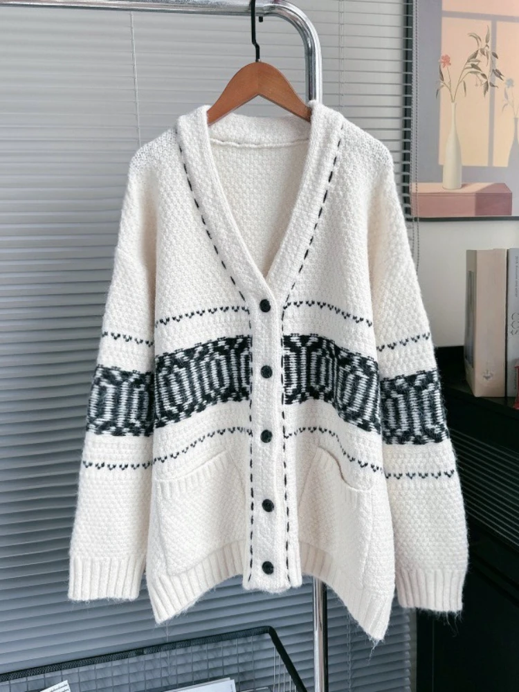 

Korean Fashion Vintage Cardigan V Neck Pockets Contrast Color Single Breaste Sweaters Lazy Style Knit Tops 2025 Women's Clothing