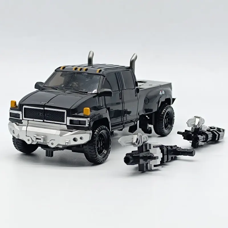 BAIWEI TW1026 TW-1026 Transformation Ironhide Weaponeer KO SS14 Weaponeer Car Robot Collection Toys Model Gifts